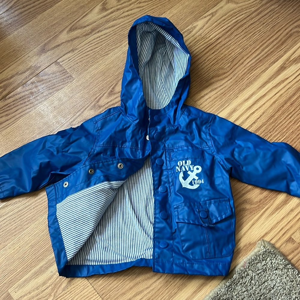 Boys size 6 to 12 months Old Navy raincoat